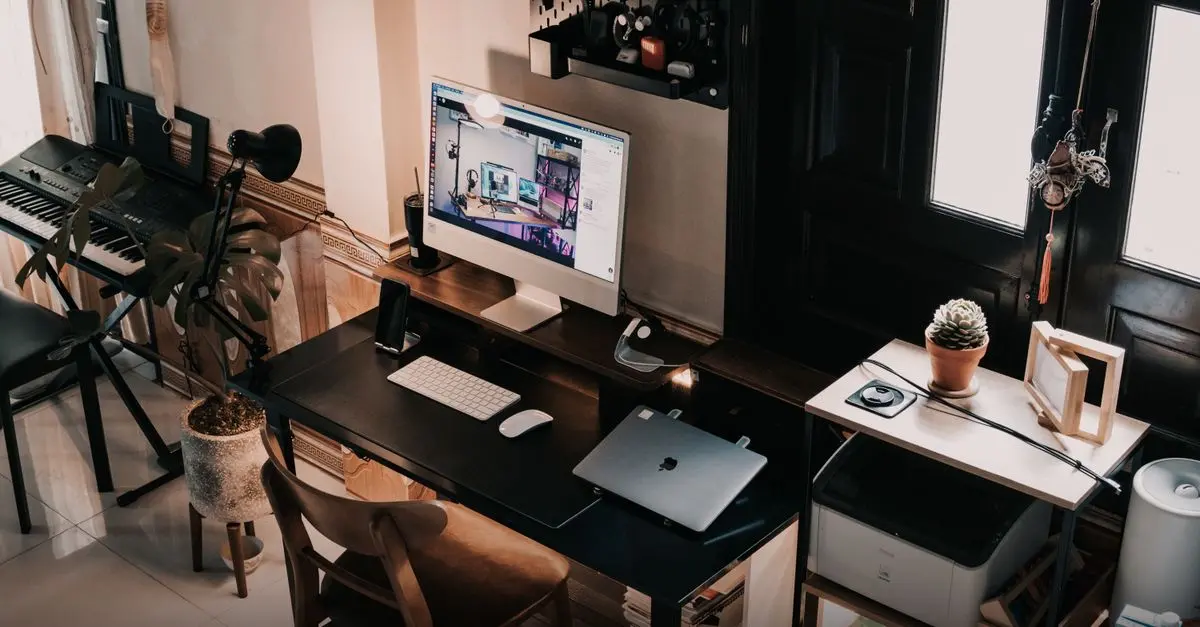 Comment Organiser Votre Espace de Travail Artistique